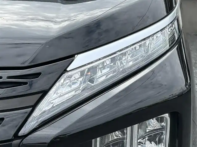 三菱 デリカＤ：５ P 茨城県 2020(令2)年 8.2万km ダイヤモンドブラックマイカ 純正ナビ/フリップダウンモニター/オートステップ/マルチアラウンドモニター/衝突被害軽減/車線逸脱警報/レーダークルーズ/シートヒーター/両側電動スライドドア/電動リアゲート/パワーシート/ETC/ドライブレコーダー/アイドリングストップ/パドルシフト