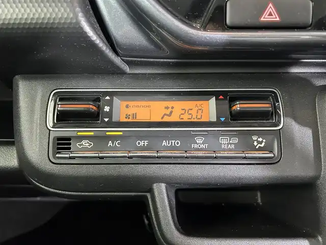 スズキ ハスラー Jスタイル 佐賀県 2021(令3)年 3.8万km ピュアホワイトパール/ガンメタリック2トーン 純正9インチナビ/フルセグTV/Bluetooth/CD/DVD/全周囲カメラ/ビルトインETC/前方後方ドライブレコーダー/運転席・助手席シートヒーター/衝突被害軽減システム/車線逸脱警報/パーキングソナー/ステアリングスイッチ/LEDヘッドライト/オートライト/オートマチックハイビーム/純正フロアマット/純正15インチアルミホイール