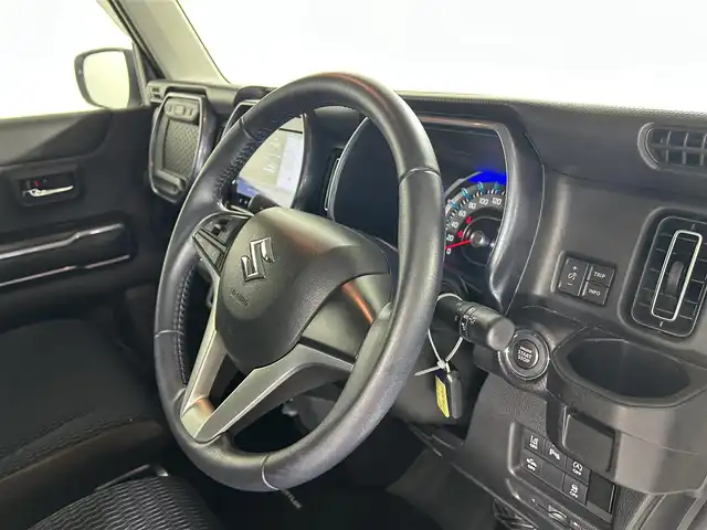 スズキ ハスラー Jスタイル 佐賀県 2021(令3)年 3.8万km ピュアホワイトパール/ガンメタリック2トーン 純正9インチナビ/フルセグTV/Bluetooth/CD/DVD/全周囲カメラ/ビルトインETC/前方後方ドライブレコーダー/運転席・助手席シートヒーター/衝突被害軽減システム/車線逸脱警報/パーキングソナー/ステアリングスイッチ/LEDヘッドライト/オートライト/オートマチックハイビーム/純正フロアマット/純正15インチアルミホイール