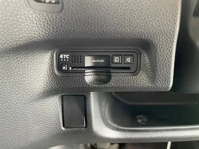 ホンダ Ｎ ＢＯＸ カスタム G L ホンダセンシング 福岡県 2017(平29)年 10.8万km クリスタルブラックパール (株)IDOMが運営する【じしゃロン八幡西店】の自社ローン専用車両になります。こちらは現金またはオートローンご利用時の価格です。自社ローンご希望の方は別途その旨お申付け下さい/純正8インチナビ(VXU-185NBi)/【Bluetooth・CD・DVD・TV】/バックカメラ/純正アルミホイール/純正フロアマット/純正リアスポイラー/フロントフォグランプ/LED/ETC/パワースライドドア/プッシュスタート/スマートキー/カーテンエアバック