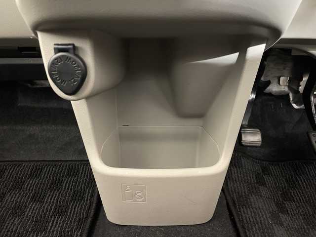 ダイハツ ムーヴ L SAⅢ 福岡県 2020(令2)年 2.8万km ホワイト 純正ナビゲーション/バックカメラ/ETC/ベンチシート/コーナーセンサー/純正フロアマット/バックカメラ/リモコンキー/コーナーセンサー/アイドリングストップ