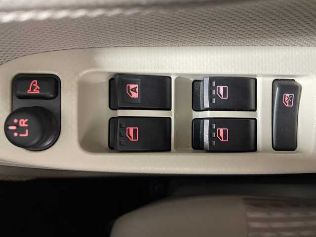 ダイハツ ムーヴ L SAⅢ 福岡県 2020(令2)年 2.8万km ホワイト 純正ナビゲーション/バックカメラ/ETC/ベンチシート/コーナーセンサー/純正フロアマット/バックカメラ/リモコンキー/コーナーセンサー/アイドリングストップ