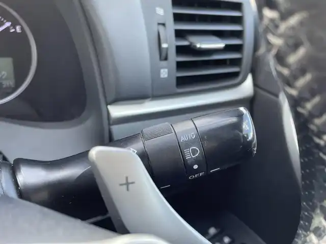 レクサス ＣＴ 200h バージョンC 三重県 2012(平24)年 16.8万km エクシードブルーメタリック 登録時168089km/SR/禁煙車/純正ナビ/（AM/FM/TV）/フルセグTV/バックカメラ/ビルトインETC/レーダークルーズコントロール/ステアリングスイッチ/パドルシフト/オートライト/シートヒーター/ステアリングヒーター/プッシュスタート/純正アルミ/スペアキー