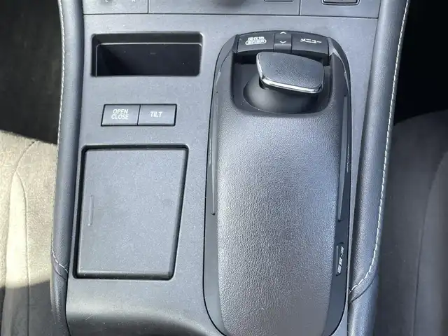 レクサス ＣＴ 200h バージョンC 三重県 2012(平24)年 16.8万km エクシードブルーメタリック 登録時168089km/SR/禁煙車/純正ナビ/（AM/FM/TV）/フルセグTV/バックカメラ/ビルトインETC/レーダークルーズコントロール/ステアリングスイッチ/パドルシフト/オートライト/シートヒーター/ステアリングヒーター/プッシュスタート/純正アルミ/スペアキー