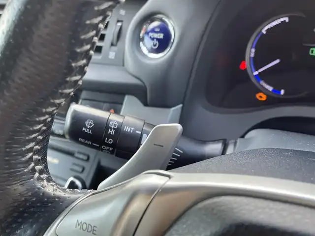 レクサス ＣＴ 200h バージョンC 三重県 2012(平24)年 16.8万km エクシードブルーメタリック 登録時168089km/SR/禁煙車/純正ナビ/（AM/FM/TV）/フルセグTV/バックカメラ/ビルトインETC/レーダークルーズコントロール/ステアリングスイッチ/パドルシフト/オートライト/シートヒーター/ステアリングヒーター/プッシュスタート/純正アルミ/スペアキー