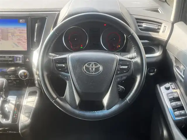 トヨタ アルファード S Aパッケージ 島根県 2019(平31)年 4万km ブラック アルパイン製１１型メモリナビ(アルファード専用)/アルパイン製フリップダウンモニター/TRDフロントスポイラー/フルセグTV ・ DVD再生/バックカメラ ・ Bluetooth/ETC ・ ドラレコ/両側パワースライドドア/助手席+2列目オットマン/クルーズコントロール/オートライト/ハイビーム/電子パーキングブレーキ(ホールド機能付)/衝突軽減ブレーキ・レーンアシスト　/前後コーナーセンサー　/純正LEDヘッドライト/純正フォグランプ/1・2列目レザー調シートカバー/純正18インチアルミホイール　/純正フロアマット/スペアキー1本/保証書・取扱説明書