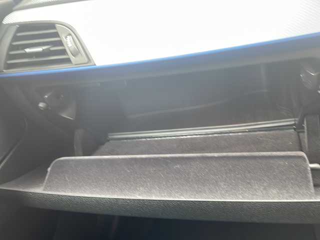 ＢＭＷ １１６ｉ Mスポーツ 宮崎県 2015(平27)年 5.7万km マリナベイブルー 純正ナビ Bluetooth バックカメラ CDチェンジャー ETC 前方ドライブレコーダー ハーフレザーシート 純正フロアマット 純正アルミホイール LEDライト オートライト アイドリングストップ