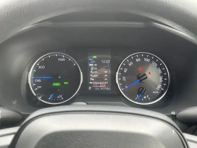 トヨタ ＲＡＶ４ ハイブリットX 島根県 2019(令1)年 4.8万km ホワイトパールクリスタルシャイン ワンオーナー　/純正９インチＳＤナビ　/（フルセグＴＶ・ＤＶＤ再生・Ｂｌｕｅｔｏｏｔｈ接続）/バックカメラ　/前後ドライブレコーダー/ビルトインＥＴＣ　/レーダークルーズコントロール/レーンキープアシスト/衝突軽減システム/ブラインドスポットモニター/インテリジェンスクリアランスソナー/オートハイビーム／ライト/デジタルインナーミラー/純正LEDヘッドライト/純正17インチアルミホイール/ハーフレザー調シートカバー/純正フロアマット/取扱説明書／保証書/スペアキー1本