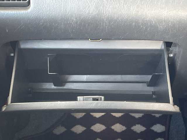 ダイハツ ミラ ジーノ 岐阜県 2000(平12)年 8.7万km ホワイトパールマイカ /純正オーディオ/（AM/FM/CD）//パワーウィンドウ//電動調整ミラー//ドアバイザー//純正フロアマット//エアコン//ベンチシート//エアバック//スタッドレスタイヤホイールセット//木目ハンドル//木目インパネ//紫シート