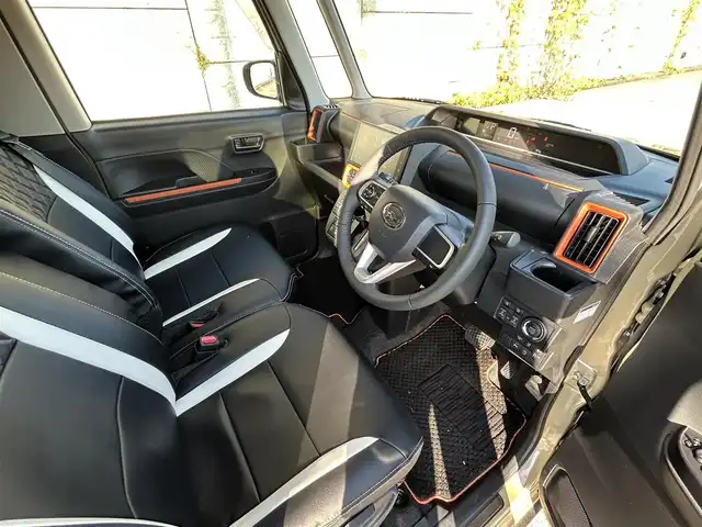 ダイハツ タント ファンクロスターボ 長崎県 2023(令5)年 4.4万km ブラックマイカメタリック/サンドベージュメタリック ワンオーナー/10インチディスプレイオーディオ/（Bluetooth/フルセグ）/バックカメラ/衝突軽減システム/レーンアシスト/両側パワースライドドア/ルーフレール/前後ソナー/前後ドライブレコーダー/シートカバー/シートヒーター/ETC/ステアリングスイッチ/純正15インチAW/AppleCarplay・AndroidAuto/USB