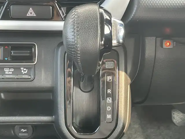 スズキ ハスラー HYBRID X ターボ 滋賀県 2020(令2)年 4.6万km フェニックスレッドパール/ガンメタリック2トーンルーフ 社外8インチナビ/・AM/FM/・CD/DVD/・SD/USB/・内蔵メモリ/・フルセグTV/・Bluetooth/全方位カメラ/USB充電/前席シートヒーター/衝突軽減ブレーキ/レーンキープアシスト/レーダークルーズコントロール/ドアミラーヒーター/電動格納ミラー/革巻きステアリング/パドルシフト/オートヘッドライト/LEDヘッドライト/フォグランプ