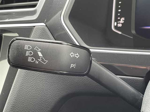 フォルクスワーゲン ティグアン TDI 4モーション Rライン 東京都 2019(令1)年 3.5万km オリックスホワイトパールエフェクト 4WD/ディーゼル車/純正ナビ/フルセグTV/デジタルメーカークラスター/360°カメラ/黒レザーシート/シートヒーター/ACC/レーンキープ/BSM/スマートキー/ドライブレコーダー