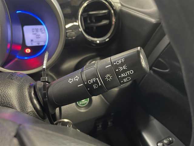 ホンダ Ｎ ＢＯＸ カスタム G SSパッケージ 茨城県 2017(平29)年 7.9万km プレミアムホワイトパールⅡ (株)IDOMが運営する【じしゃロン水戸店】の自社ローン専用車両になりますこちらは現金またはオートローンご利用時の価格です。自社ローンご希望の方は別途その旨お申付け下さい/純正メモリナビ/DTV/BT/CD/DVD/バックカメラ/両側Pスライドドア/AAC/ETC/前席シートヒーター/ロック連動電動ミラー/横滑り防止装置/シティブレーキアクティブシステム/オートライト/LEDフォグランプ/プッシュスタート/スマートキー/純正ラバーフロアマット/取説書/ナビ取説書/スペアキー