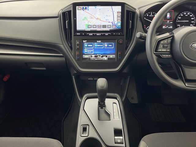 スバル インプレッサ ST 秋田県 2023(令5)年 0.2万km クリスタルホワイトP ４WD/純正ナビ【AM/FM/CD/DVD/BT/ipod/フルセグTV /ETC2.0 /バックカメラ　/USBポート/横滑り防止装置　/レーンキープアシスト　/オートライト　/衝突被害軽減システム　/LEDヘッドライト　/純正AW /純正フロアマット　/クルーズコントロール/保証書/取扱説明書/アイドリングストップ/オートエアコン /スペアキー有り/ウィンカーミラー /ドアバイザー/ライトレベライザー /ステアリングスィッチ