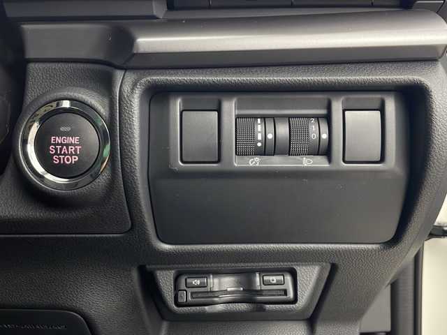スバル インプレッサ ST 秋田県 2023(令5)年 0.2万km クリスタルホワイトP ４WD/純正ナビ【AM/FM/CD/DVD/BT/ipod/フルセグTV /ETC2.0 /バックカメラ　/USBポート/横滑り防止装置　/レーンキープアシスト　/オートライト　/衝突被害軽減システム　/LEDヘッドライト　/純正AW /純正フロアマット　/クルーズコントロール/保証書/取扱説明書/アイドリングストップ/オートエアコン /スペアキー有り/ウィンカーミラー /ドアバイザー/ライトレベライザー /ステアリングスィッチ