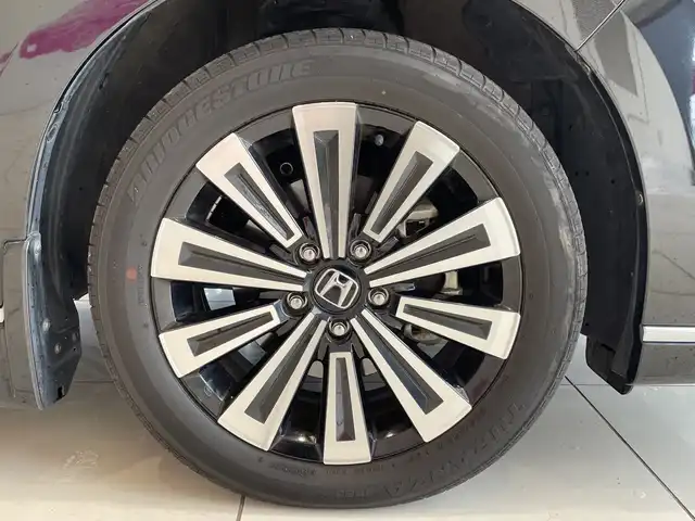 ホンダ ステップワゴン スパーダ eHEV プレミアムライン 埼玉県 2023(令5)年 4.2万km クリスタルブラックパール ホンダセンシング /純正15.6インチフリップダウンモニター /純正11.4インチメモリナビ/　　CD/DVD/BT/フルセグ /マルチビューカメラ /パワーバックドア /オートクルーズコントロール /ハーフレザーシート /シートヒーター /純正17インチアルミホイール/ブラインドスポットモニター/パドルシフト/ステアリングスイッチ /純正ETC2.0/禁煙車