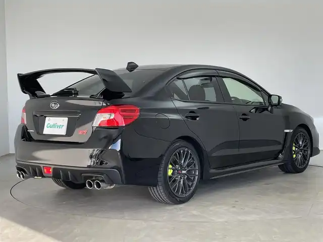 スバル ＷＲＸ ＳＴＩ STI 埼玉県 2017(平29)年 1.5万km クリスタルブラックシリカ 純正ダイアトーンナビ　バックカメラ　ビルトインＥＴＣ２．０　黒ハーフレザーシート　ＳＴＩ黄色キャリパー　リアスポイラー　純正アルミホイール　オートライト　スマートキー　ＬＥＤライト　地デジフルセグ