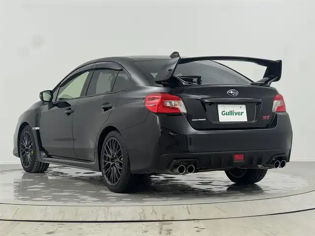 スバル ＷＲＸ ＳＴＩ STI 熊本県 2017(平29)年 1.5万km クリスタルブラックシリカ 純正ダイアトーンナビ　バックカメラ　ビルトインＥＴＣ２．０　黒ハーフレザーシート　ＳＴＩ黄色キャリパー　リアスポイラー　純正アルミホイール　オートライト　スマートキー　ＬＥＤライト　地デジフルセグ
