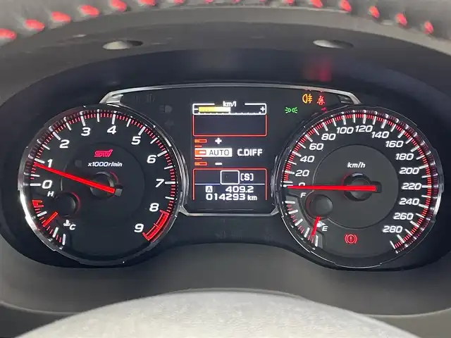 スバル ＷＲＸ ＳＴＩ STI 埼玉県 2017(平29)年 1.5万km クリスタルブラックシリカ 純正ダイアトーンナビ　バックカメラ　ビルトインＥＴＣ２．０　黒ハーフレザーシート　ＳＴＩ黄色キャリパー　リアスポイラー　純正アルミホイール　オートライト　スマートキー　ＬＥＤライト　地デジフルセグ