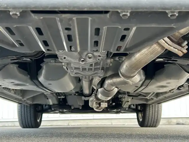 三菱 デリカＤ：５ ジャスパー 滋賀県 2023(令5)年 1.6万km ホワイトダイヤモントド/グラファイトグレーメタリック 純正10.1インチナビ/(Bluetooth/フルセグ/CD/DVD)/E-Assist/・衝突軽減ブレーキ/・レーダークルーズコントロール/・レーンキープアシスト/・マルチアラウンドモニター/・ブラインドスポットモニター/・Autoハイビーム/LEDオートライト/フォグ/両側電動スライドドア/電動リアゲート/電動パーキング/ブレーキホールド/ハーフレザーシート/前席シートヒーター/D席パワーシート/ステアリングヒーター/パドルシフト/ETC/USB