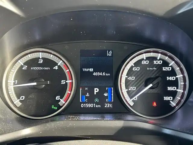 三菱 デリカＤ：５ ジャスパー 滋賀県 2023(令5)年 1.6万km ホワイトダイヤモントド/グラファイトグレーメタリック 純正10.1インチナビ/(Bluetooth/フルセグ/CD/DVD)/E-Assist/・衝突軽減ブレーキ/・レーダークルーズコントロール/・レーンキープアシスト/・マルチアラウンドモニター/・ブラインドスポットモニター/・Autoハイビーム/LEDオートライト/フォグ/両側電動スライドドア/電動リアゲート/電動パーキング/ブレーキホールド/ハーフレザーシート/前席シートヒーター/D席パワーシート/ステアリングヒーター/パドルシフト/ETC/USB