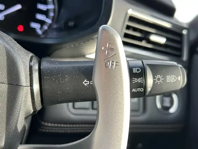 三菱 デリカＤ：５ ジャスパー 滋賀県 2023(令5)年 1.6万km ホワイトダイヤモントド/グラファイトグレーメタリック 純正10.1インチナビ/(Bluetooth/フルセグ/CD/DVD)/E-Assist/・衝突軽減ブレーキ/・レーダークルーズコントロール/・レーンキープアシスト/・マルチアラウンドモニター/・ブラインドスポットモニター/・Autoハイビーム/LEDオートライト/フォグ/両側電動スライドドア/電動リアゲート/電動パーキング/ブレーキホールド/ハーフレザーシート/前席シートヒーター/D席パワーシート/ステアリングヒーター/パドルシフト/ETC/USB