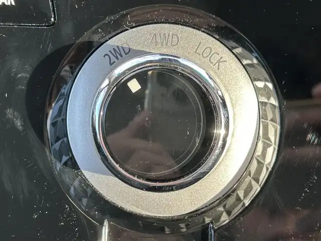 三菱 デリカＤ：５ ジャスパー 滋賀県 2023(令5)年 1.6万km ホワイトダイヤモントド/グラファイトグレーメタリック 純正10.1インチナビ/(Bluetooth/フルセグ/CD/DVD)/E-Assist/・衝突軽減ブレーキ/・レーダークルーズコントロール/・レーンキープアシスト/・マルチアラウンドモニター/・ブラインドスポットモニター/・Autoハイビーム/LEDオートライト/フォグ/両側電動スライドドア/電動リアゲート/電動パーキング/ブレーキホールド/ハーフレザーシート/前席シートヒーター/D席パワーシート/ステアリングヒーター/パドルシフト/ETC/USB