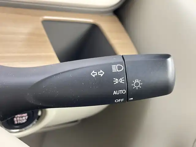 スズキ ラパン S 群馬県 2018(平30)年 4.2万km フォーンベージュM ナビ　フルセグ　Ｂｌｕｅｔｏｏｔｈ　衝突被害軽減ブレーキ　ＨＩＤヘッドライト　オートライト　シートヒーター　ＥＴＣ　革巻きステアリング　アイドリングストップ　プッシュスタート　スマートキー　　禁煙車