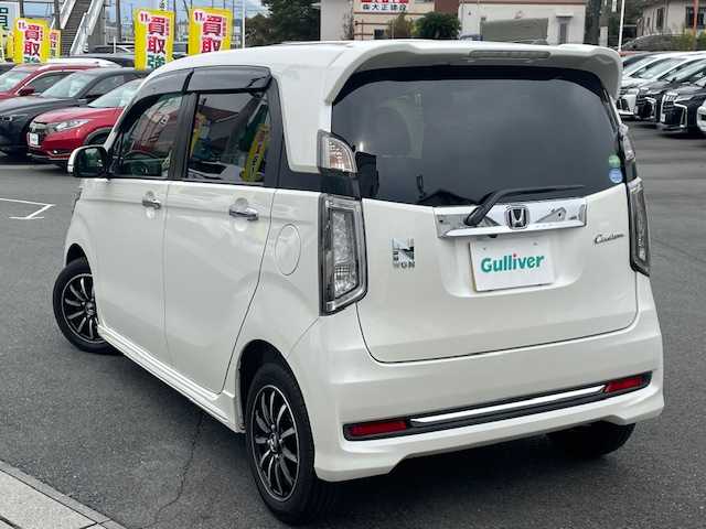 ホンダ Ｎ ＷＧＮ カスタム G SSパッケージ 静岡県 2017(平29)年 1.2万km プレミアムホワイトパールⅡ ●純正ナビ/(CD/DVD/Bluetooth/iPod)/(ギャザズ/VXM-184Ci)/●ハーフレザーシート/●バックカメラ/●クルーズコントロール/●シティブレーキアクティブシステム/●フォグランプ/●オートライト/●革巻きステアリング/●ステアリングスイッチ/●ETC/●前方ドライブレコーダー/●電動格納ウィンカーミラー/●スマートキー/●プッシュスタート/●ドアバイザー/●純正フロアマット/●純正14インチアルミホイール/●ダブル＋サイド＋カーテンSRS＋ABS/●保証書/●車両取扱説明書/●ナビ取扱説明書