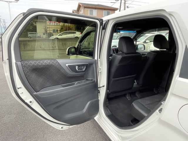 ホンダ Ｎ ＷＧＮ カスタム G SSパッケージ 静岡県 2017(平29)年 1.2万km プレミアムホワイトパールⅡ ●純正ナビ/(CD/DVD/Bluetooth/iPod)/(ギャザズ/VXM-184Ci)/●ハーフレザーシート/●バックカメラ/●クルーズコントロール/●シティブレーキアクティブシステム/●フォグランプ/●オートライト/●革巻きステアリング/●ステアリングスイッチ/●ETC/●前方ドライブレコーダー/●電動格納ウィンカーミラー/●スマートキー/●プッシュスタート/●ドアバイザー/●純正フロアマット/●純正14インチアルミホイール/●ダブル＋サイド＋カーテンSRS＋ABS/●保証書/●車両取扱説明書/●ナビ取扱説明書