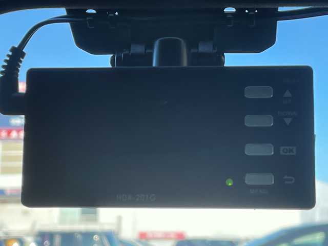 フォルクスワーゲン ゴルフ ヴァリアント Rライン BMテクノ 茨城県 2015(平27)年 7.8万km パール 純正ナビ　/衝突軽減ブレーキ　/バックカメラ　/コーナーセンサー　/ＬＥＤヘッドライト　/レーダークルーズコントロール　/電動パーキングブレーキ　/オートブレーキホールド　/ドライブレコーダー　/純正１８インチアルミホイール/純正オーディオ/電装格納ミラー/アイドリングストップ/ワンオーナ/ETC/プッシュスタート