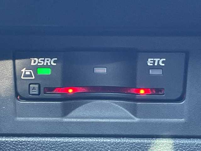 フォルクスワーゲン ゴルフ ヴァリアント Rライン BMテクノ 茨城県 2015(平27)年 7.8万km パール 純正ナビ　/衝突軽減ブレーキ　/バックカメラ　/コーナーセンサー　/ＬＥＤヘッドライト　/レーダークルーズコントロール　/電動パーキングブレーキ　/オートブレーキホールド　/ドライブレコーダー　/純正１８インチアルミホイール/純正オーディオ/電装格納ミラー/アイドリングストップ/ワンオーナ/ETC/プッシュスタート