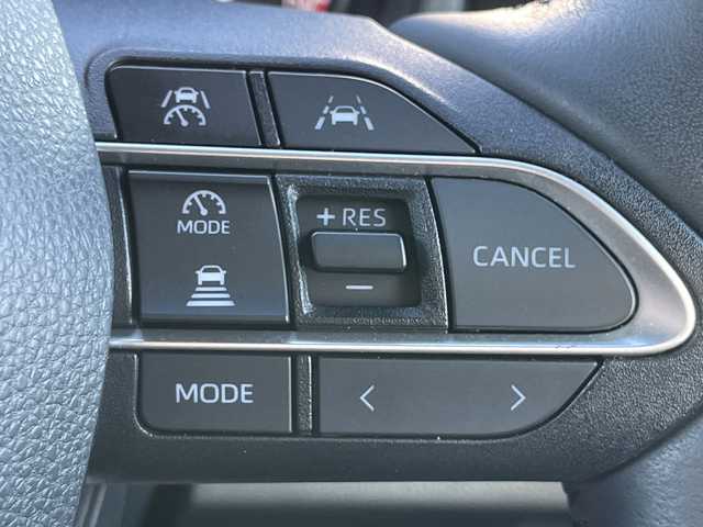 トヨタ ヴォクシー S－Z 大阪府 2024(令6)年 1.8万km アティチュードブラックマイカ トヨタ・セーフティ・センス/・アダプティクブクルーズコントロール/・プリクラッシュセーフティー/・レーントレーシングアシスト/・クリアランスソナー/・レーンディパーチャーアラート/・パーキングサポートブレーキー/・オートマチックハイビーム/・ブラインドスポットモニター/・ロードサインアシスト/純正ナビ/・Bluetooth/USB/Miracast/主要装備/・バックカメラ/・両側パワースライドドア/・オートホールド/・ヘッドライトレベライザー/・ハーフレザーシート/・シートヒーター/・ウォークスルー/・LEDヘッドライト/・ドライブレコーダー/・ETC2.0