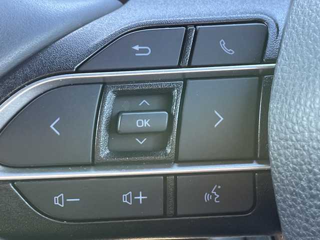 トヨタ ヴォクシー S－Z 大阪府 2024(令6)年 1.8万km アティチュードブラックマイカ トヨタ・セーフティ・センス/・アダプティクブクルーズコントロール/・プリクラッシュセーフティー/・レーントレーシングアシスト/・クリアランスソナー/・レーンディパーチャーアラート/・パーキングサポートブレーキー/・オートマチックハイビーム/・ブラインドスポットモニター/・ロードサインアシスト/純正ナビ/・Bluetooth/USB/Miracast/主要装備/・バックカメラ/・両側パワースライドドア/・オートホールド/・ヘッドライトレベライザー/・ハーフレザーシート/・シートヒーター/・ウォークスルー/・LEDヘッドライト/・ドライブレコーダー/・ETC2.0