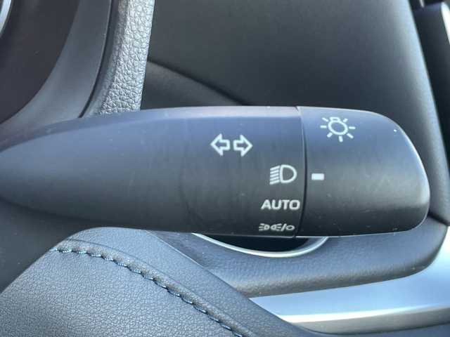 トヨタ ヴォクシー S－Z 大阪府 2024(令6)年 1.8万km アティチュードブラックマイカ トヨタ・セーフティ・センス/・アダプティクブクルーズコントロール/・プリクラッシュセーフティー/・レーントレーシングアシスト/・クリアランスソナー/・レーンディパーチャーアラート/・パーキングサポートブレーキー/・オートマチックハイビーム/・ブラインドスポットモニター/・ロードサインアシスト/純正ナビ/・Bluetooth/USB/Miracast/主要装備/・バックカメラ/・両側パワースライドドア/・オートホールド/・ヘッドライトレベライザー/・ハーフレザーシート/・シートヒーター/・ウォークスルー/・LEDヘッドライト/・ドライブレコーダー/・ETC2.0