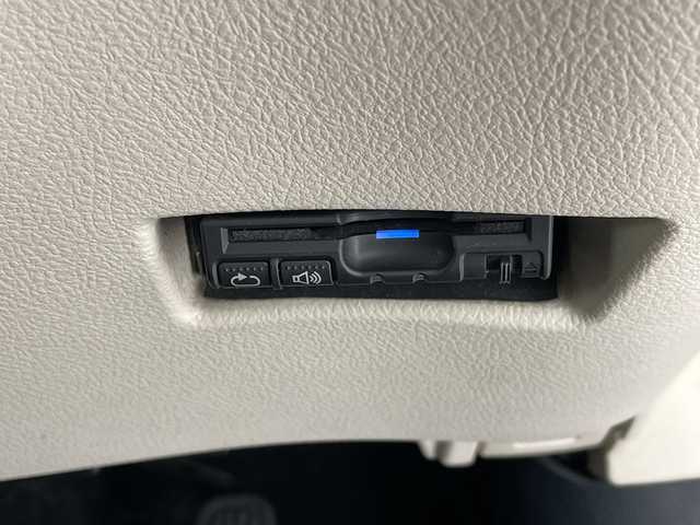 トヨタ シエンタ G 愛知県 2015(平27)年 4.3万km レッドマイカM 純正ナビ　SDカードなし/両側パワースライドドア/バックカメラ/LEDヘッドライト/オートマチックハイビーム/ETC/衝突軽減システム/フルセグ/CD DVD/Bluetooth/ステアリングスイッチ/スマートキー/プッシュスタート