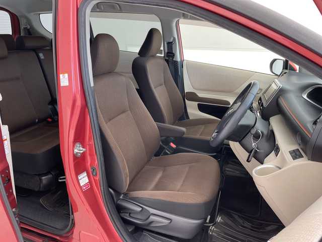 トヨタ シエンタ G 愛知県 2015(平27)年 4.3万km レッドマイカM 純正ナビ　SDカードなし/両側パワースライドドア/バックカメラ/LEDヘッドライト/オートマチックハイビーム/ETC/衝突軽減システム/フルセグ/CD DVD/Bluetooth/ステアリングスイッチ/スマートキー/プッシュスタート