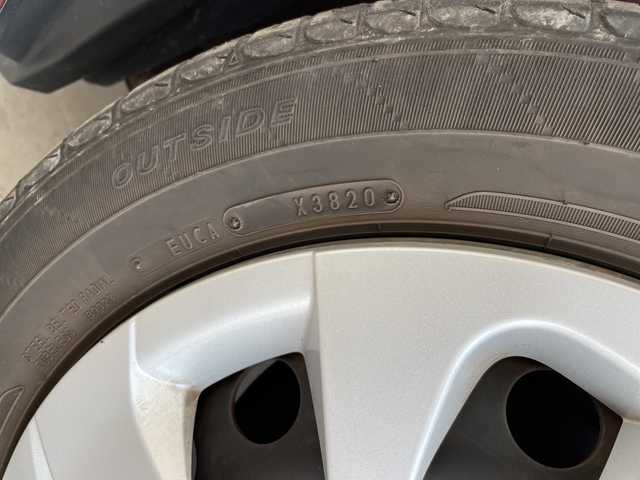 トヨタ シエンタ G 愛知県 2015(平27)年 4.3万km レッドマイカM 純正ナビ　SDカードなし/両側パワースライドドア/バックカメラ/LEDヘッドライト/オートマチックハイビーム/ETC/衝突軽減システム/フルセグ/CD DVD/Bluetooth/ステアリングスイッチ/スマートキー/プッシュスタート