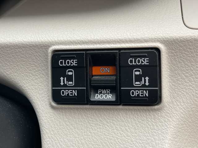 トヨタ シエンタ G 愛知県 2015(平27)年 4.3万km レッドマイカM 純正ナビ　SDカードなし/両側パワースライドドア/バックカメラ/LEDヘッドライト/オートマチックハイビーム/ETC/衝突軽減システム/フルセグ/CD DVD/Bluetooth/ステアリングスイッチ/スマートキー/プッシュスタート