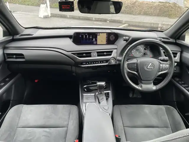 レクサス ＵＸ 200 富山県 2019(平31)年 4.7万km グラファイトブラックガラスフレーク サンルーフ/メーカーナビ/フルセグＴＶ/Ｂｌｕｅｔｏｏｔｈ/ＤＶＤ再生/コーナーセンサー/前後ドライブレコーダー/レーダークルコン/レーンキープアシスト/パワーバックドア/衝突軽減ブレーキ