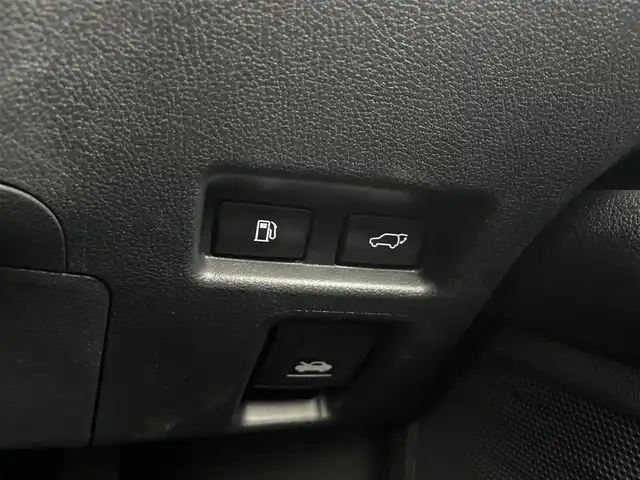 レクサス ＵＸ 200 富山県 2019(平31)年 4.7万km グラファイトブラックガラスフレーク サンルーフ/メーカーナビ/フルセグＴＶ/Ｂｌｕｅｔｏｏｔｈ/ＤＶＤ再生/コーナーセンサー/前後ドライブレコーダー/レーダークルコン/レーンキープアシスト/パワーバックドア/衝突軽減ブレーキ