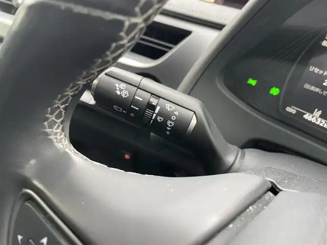 レクサス ＵＸ 200 富山県 2019(平31)年 4.7万km グラファイトブラックガラスフレーク サンルーフ/メーカーナビ/フルセグＴＶ/Ｂｌｕｅｔｏｏｔｈ/ＤＶＤ再生/コーナーセンサー/前後ドライブレコーダー/レーダークルコン/レーンキープアシスト/パワーバックドア/衝突軽減ブレーキ