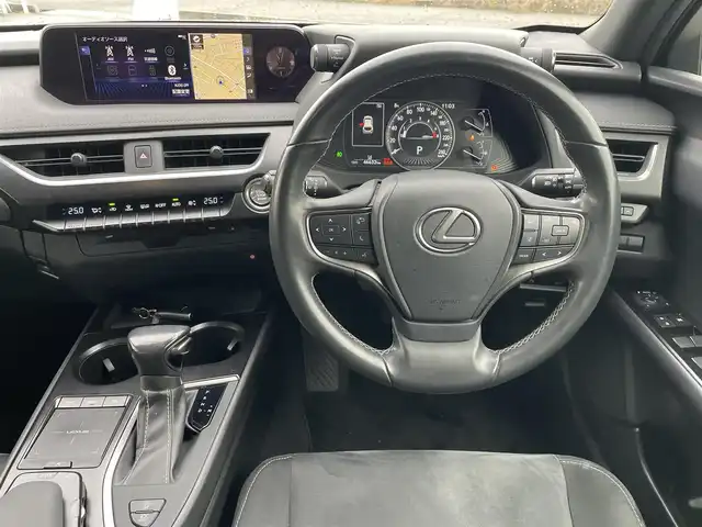 レクサス ＵＸ 200 富山県 2019(平31)年 4.7万km グラファイトブラックガラスフレーク サンルーフ/メーカーナビ/フルセグＴＶ/Ｂｌｕｅｔｏｏｔｈ/ＤＶＤ再生/コーナーセンサー/前後ドライブレコーダー/レーダークルコン/レーンキープアシスト/パワーバックドア/衝突軽減ブレーキ