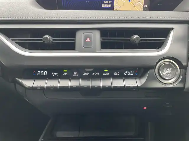 レクサス ＵＸ 200 富山県 2019(平31)年 4.7万km グラファイトブラックガラスフレーク サンルーフ/メーカーナビ/フルセグＴＶ/Ｂｌｕｅｔｏｏｔｈ/ＤＶＤ再生/コーナーセンサー/前後ドライブレコーダー/レーダークルコン/レーンキープアシスト/パワーバックドア/衝突軽減ブレーキ