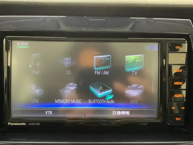 スズキ ハスラー Jスタイル Ⅲ 兵庫県 2018(平30)年 6.4万km オフブルーメタリック/スチールシルバー2トーン 純正SDナビ/（AM/FM/CD/DVD/Bluetooth/フルセグTV）/・CN-RZ73W/アラウンドビューモニター/プリクラッシュセーフティー/横滑り防止装置/LKA/衝突軽減システム/ハーフレザーシート/シートヒーター（D/N席）/HIDヘッドライト/LEDフォグランプ/オートライト/ビルトインETC/ドライブレコーダー（前後）/純正15インチアルミホイール/スマートキー/アイドリングストップ/スペアキー1本