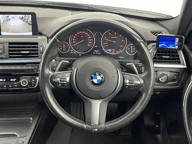ＢＭＷ ３２０ｄ ツーリング Mスポーツ 埼玉県 2017(平29)年 5.5万km アルピンホワイトⅢ メーカーナビ　バックカメラ　アクティブクルーズコントロール　ＥＴＣ　ＢＳＭ　ＬＥＤヘッドライト　シートヒーター　パワーシート　衝突軽減ブレーキ　スマートキー　ドラレコ　純正アルミホイール