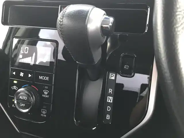 トヨタ ルーミー カスタムG－T 鳥取県 2017(平29)年 5.2万km パールホワイトⅢ ターボ車/社外ナビ/フルセグ/DVD/CD/BT/バックカメラ・ETC/前後ドライブレコーダー/衝突被害軽減システム/レーンアシスト/後方パーキングセンサー/クルーズコントロール/両側パワースライドドア/エアロパーツ/フロント/サイド/前後ドライブレコーダー/前席シートヒーター/LEDヘットライト/純正15インチアルミホイール/プッシュエンジンスタート/アイドリングストップ