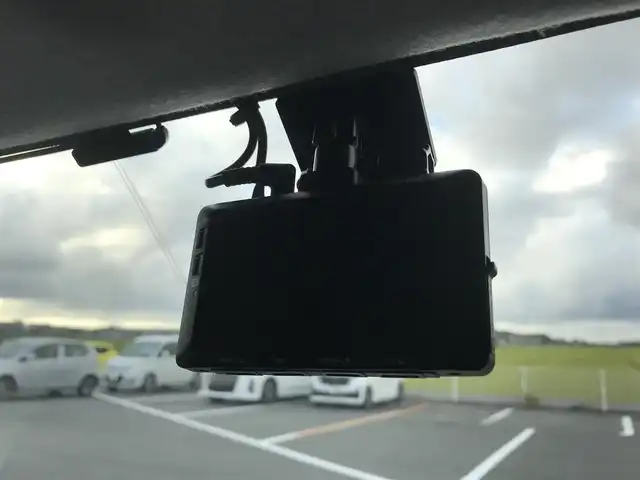 トヨタ ルーミー カスタムG－T 鳥取県 2017(平29)年 5.2万km パールホワイトⅢ ターボ車/社外ナビ/フルセグ/DVD/CD/BT/バックカメラ・ETC/前後ドライブレコーダー/衝突被害軽減システム/レーンアシスト/後方パーキングセンサー/クルーズコントロール/両側パワースライドドア/エアロパーツ/フロント/サイド/前後ドライブレコーダー/前席シートヒーター/LEDヘットライト/純正15インチアルミホイール/プッシュエンジンスタート/アイドリングストップ