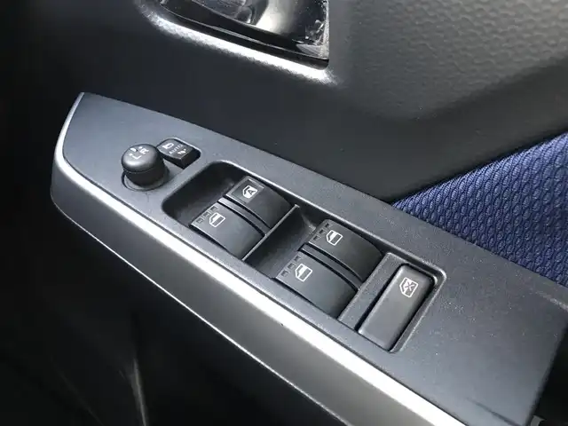 トヨタ ルーミー カスタムG－T 鳥取県 2017(平29)年 5.2万km パールホワイトⅢ ターボ車/社外ナビ/フルセグ/DVD/CD/BT/バックカメラ・ETC/前後ドライブレコーダー/衝突被害軽減システム/レーンアシスト/後方パーキングセンサー/クルーズコントロール/両側パワースライドドア/エアロパーツ/フロント/サイド/前後ドライブレコーダー/前席シートヒーター/LEDヘットライト/純正15インチアルミホイール/プッシュエンジンスタート/アイドリングストップ