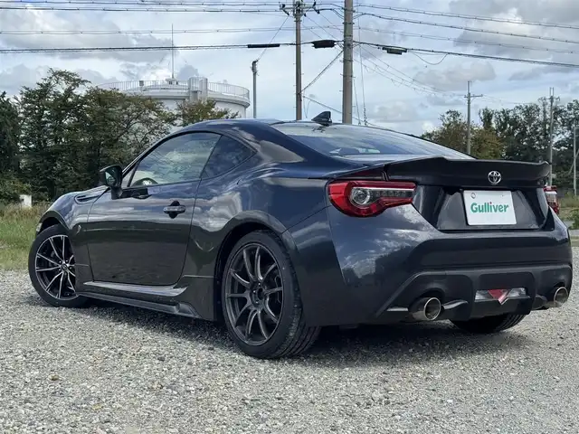 トヨタ ８６ GT 兵庫県 2016(平28)年 6.2万km ダークグレーメタリック モデリスタエアロ(F/R)/TRDエアロ(S)/TRD車高調/TRDフロントタワーバー/TRDモーションコントロールビーム/フロント純正17インチAW/リアWeds18インチAW/純正ナビ/バックカメラ/地デジTV/ETC/LEDヘッドライト/AUTOライト